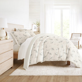 Delicate Floral Pattern 3-Piece Reversible Duvet Cover Set