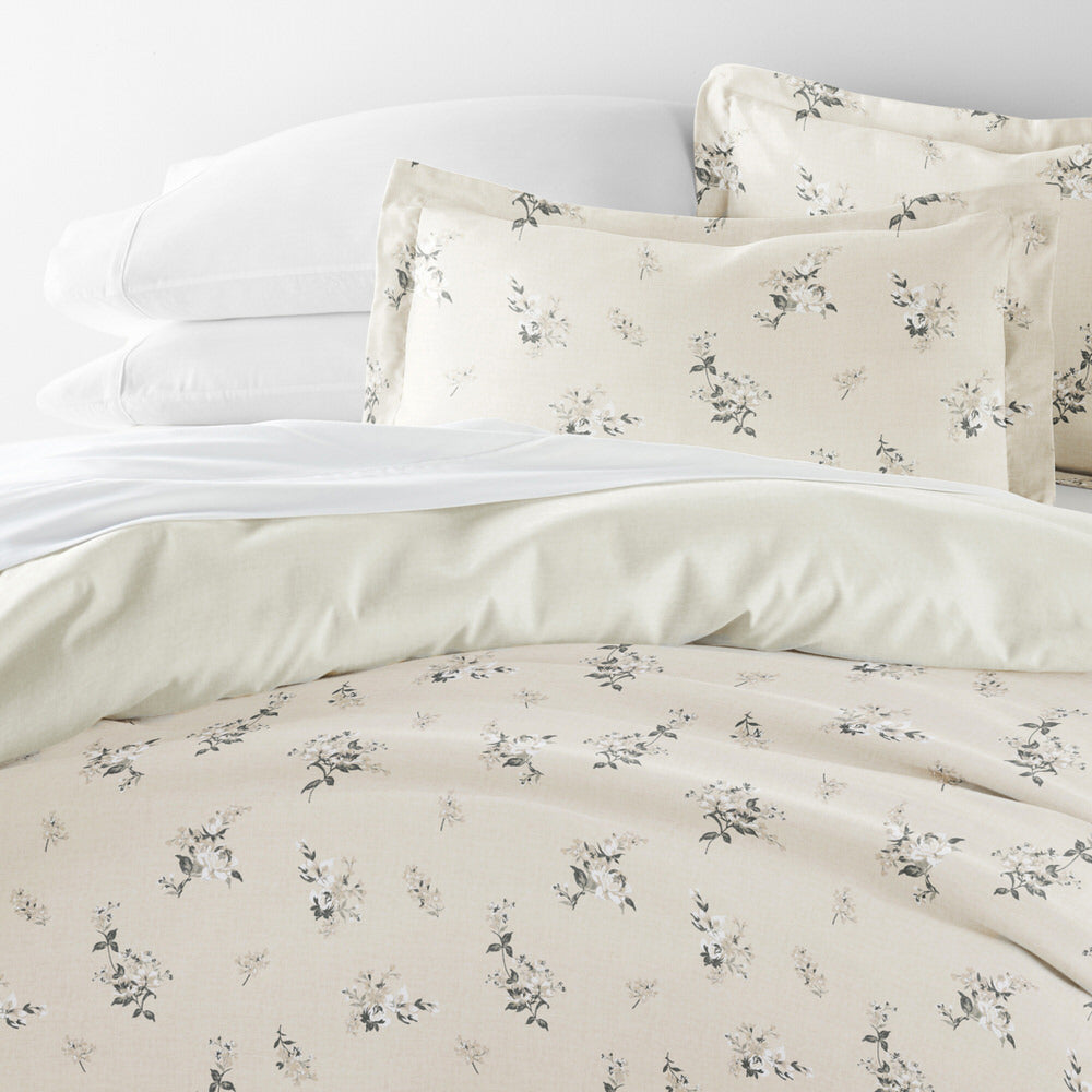 Delicate Floral Pattern 3-Piece Reversible Duvet Cover Set