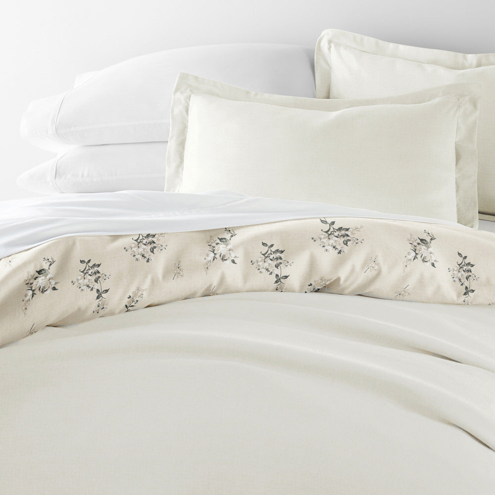 Delicate Floral Pattern 3-Piece Reversible Duvet Cover Set