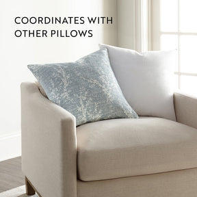 Willow Décor Throw Pillow