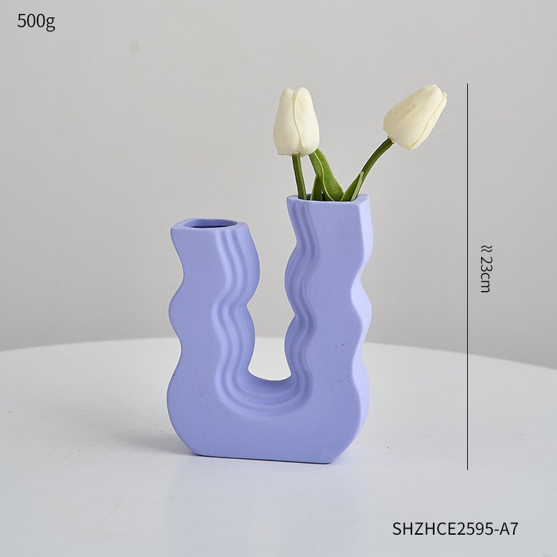 Usola - Wavy Vase